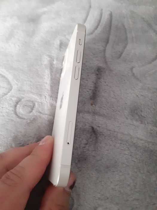 Vand iphone 12 mini de 64gb