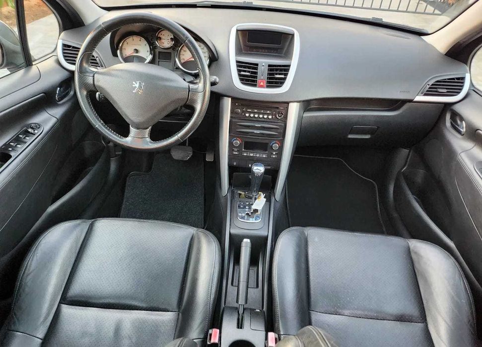 Peugeot 207 SW Automatik Premium Panoramic Euro 5