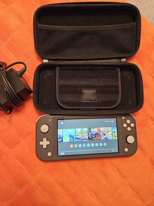 Consolă Nintendo Switch Lite
