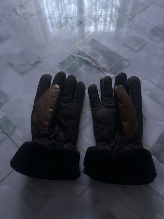 Перчатки зимные,теплые