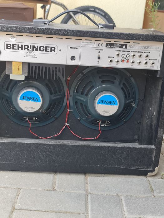 Behringer GX 210
