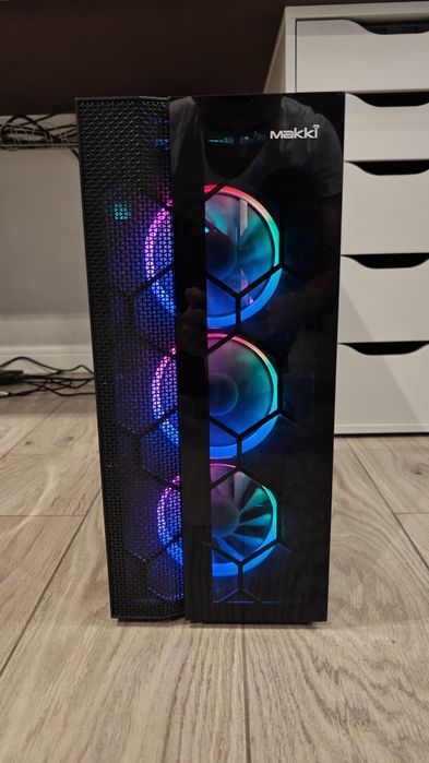 Гейминг компютър RTX3070 32GB Ram i7 10gen