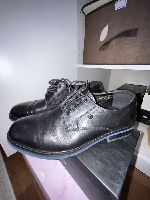 Продам мужскую обувь