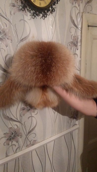 Шапка из натурального меха.