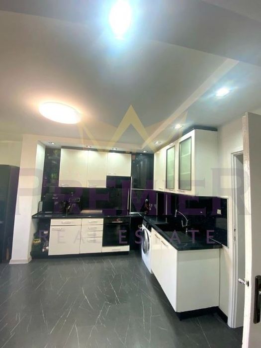 Продава се Тристаен апартамент в София, Бъкстон - 141 кв.м за 2341 €/кв.м - Снимка #3