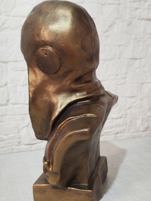 Бюст Юрий Гагарин