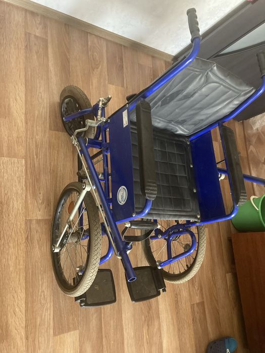 продаётся инвалидная коляска  б/у