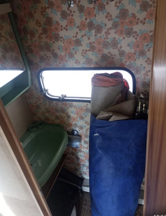 Vând rulotă cu acte