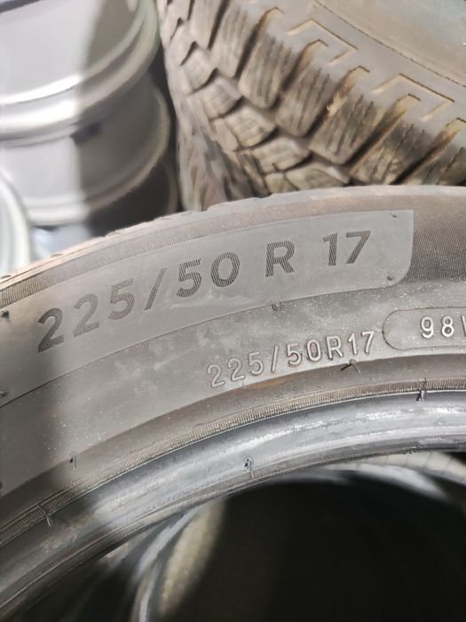 4 бр летни 225/50/17 Michelin
