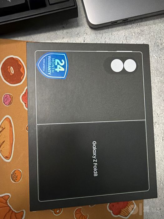 Samsung z fold 8