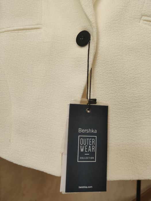 Пиджак женский Bershka
