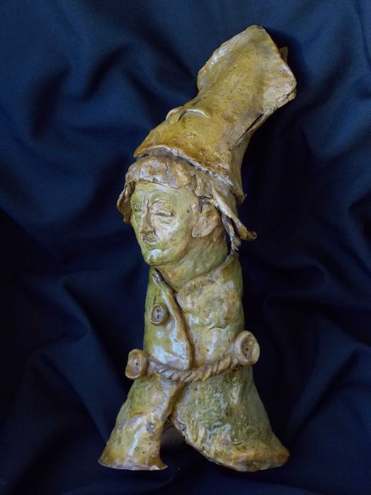 statueta veche 2,7 kg.arta lucrata manual antichitati statuie ceramica