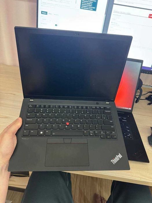 Lenovo Thinkpad T14s Gen3 AMD Ryzen 7 PRO  // RAM 16 Gb // SSD 1 Tb