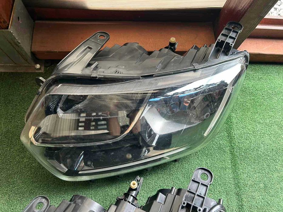 фар ляв Dacia Duster 2017-2022г. #679SA #680SA