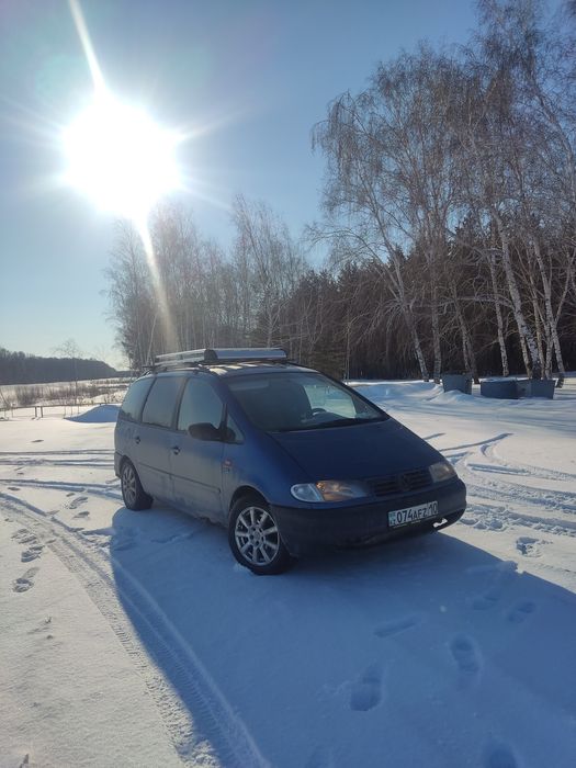 Фольксваген Шаран 1995 год 2.0л