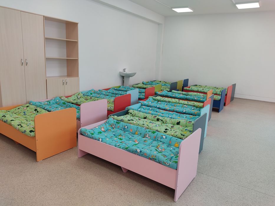 Кровать детская с матрацем