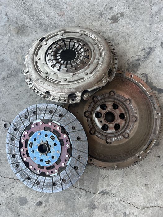 Съединител VW PASSAT B7