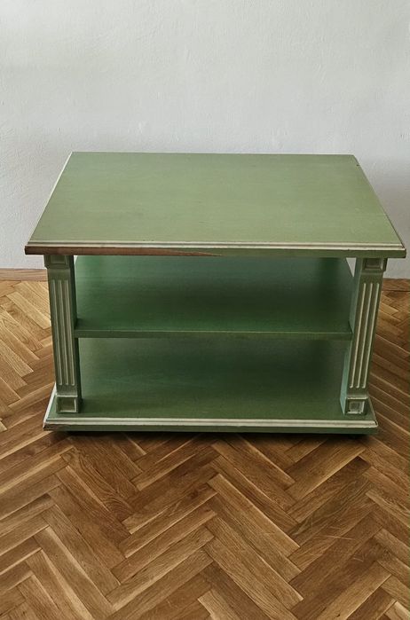 Холна маса и тв шкаф