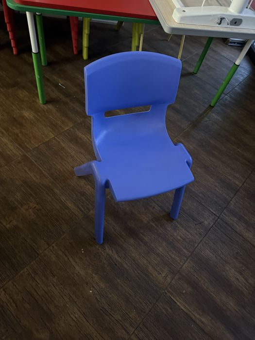 Scaune din plastic pentru copii 30 bucati