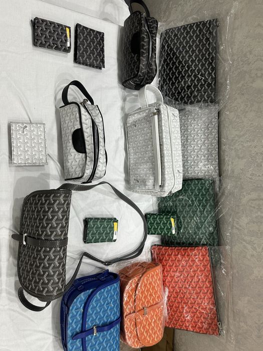 Goyard  чанти цветни  нови 60лв/30€