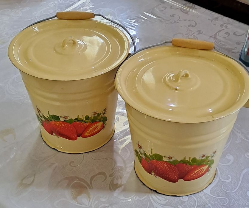 Эмалированные вёдра