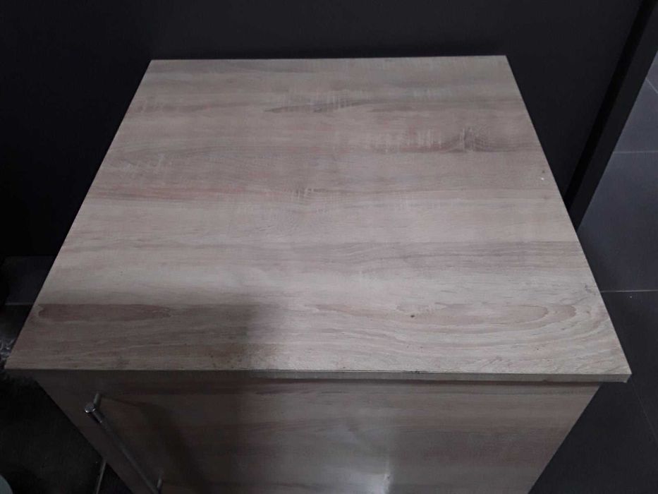 Шкафче за Раховец