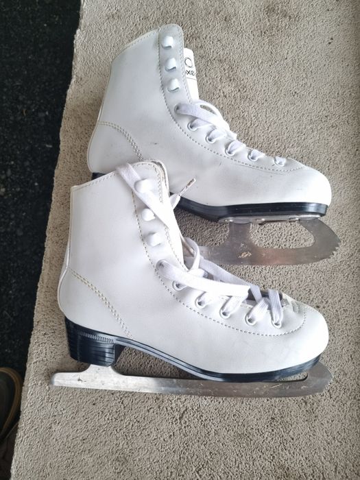 Patine albe Oxylane mărime 34