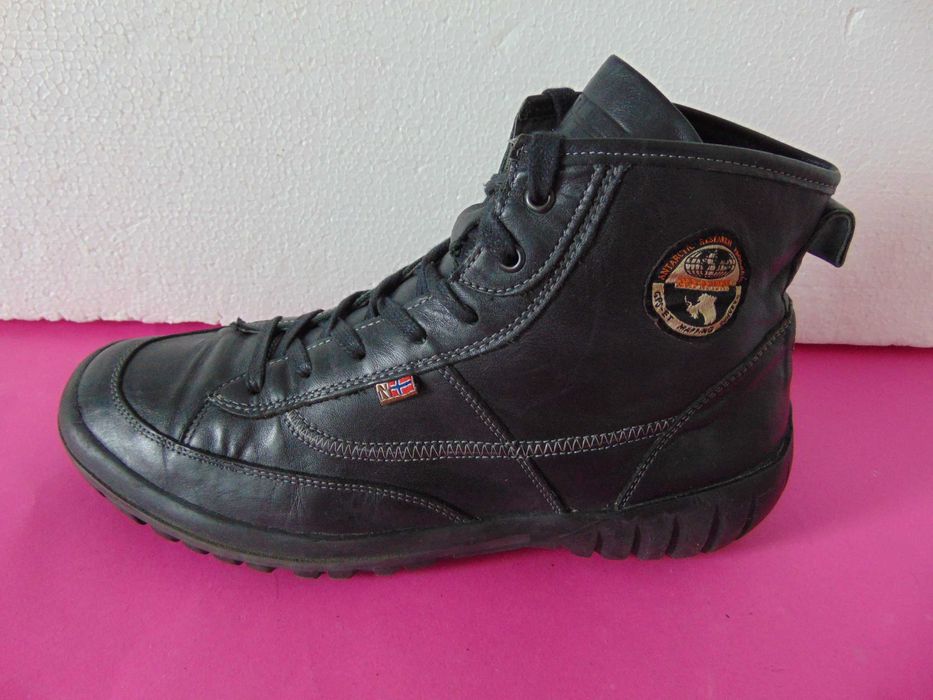 НОВИ Napapijri номер 43 Оригинални мъжки обувки