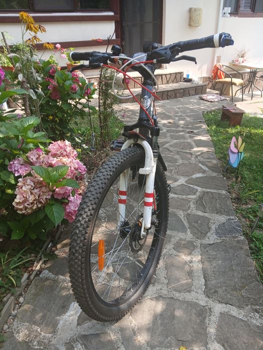 Bicicleta - merge perfect - cauciucuri noi