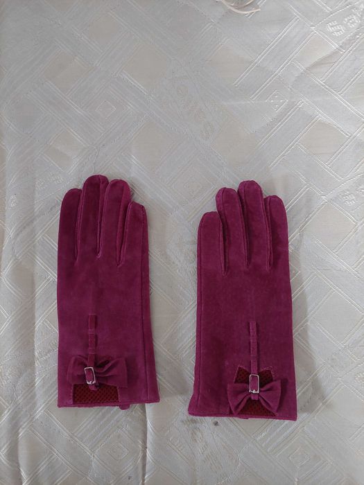 Manusi dama, NOI, piele intoarsa