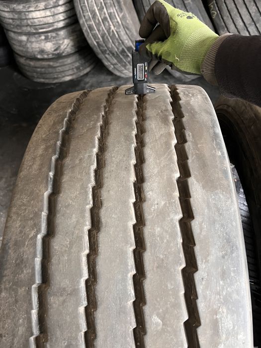 2 anvelope camion 385/55/22.5 , Hankook , 13.5 mm !