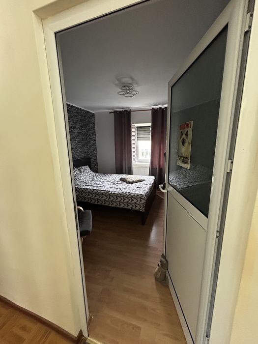 Vand apartament 4 camere Balotesti la 500m distanta de DN1