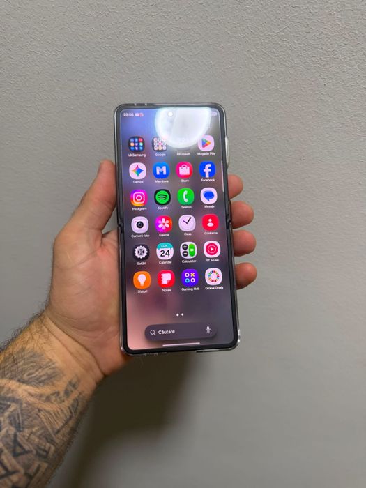 Samsung flip  7   256gb
