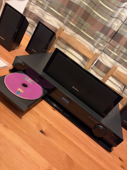 Sistem Audio Home Cinema 5.1 SONY DAV-TZ230 - 600W