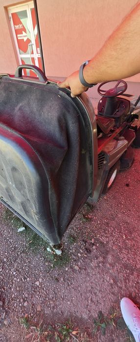 Tractoras de tuns iarba 12 hp