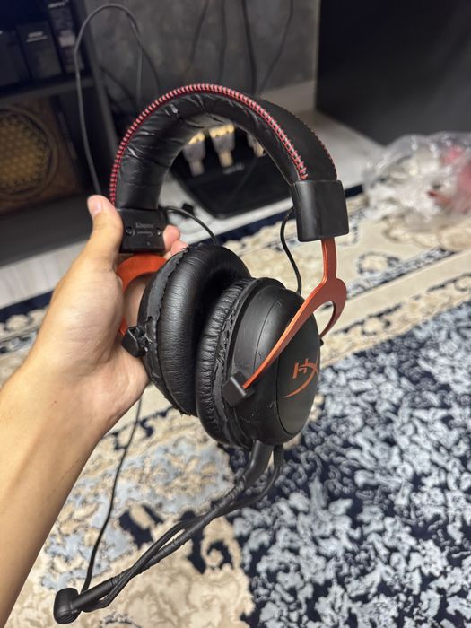 Наушники Hyper X cloud 2 в рабочем состоянии