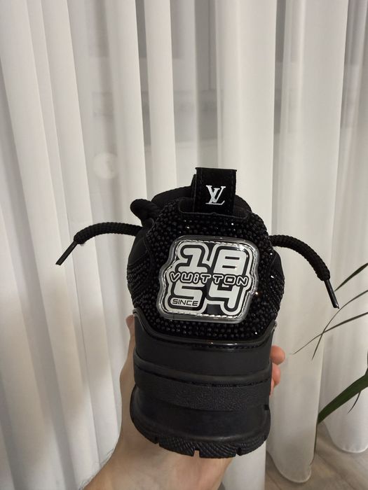 Louis Vuitton Skate black