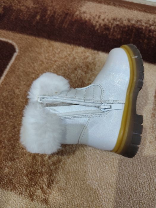 Детски зимни бели ботуши