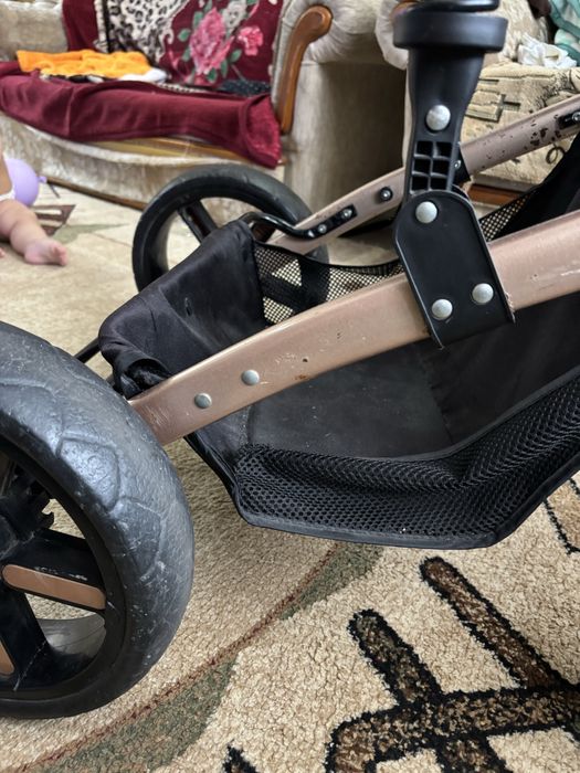 Продам коляску в хорошем состоянии