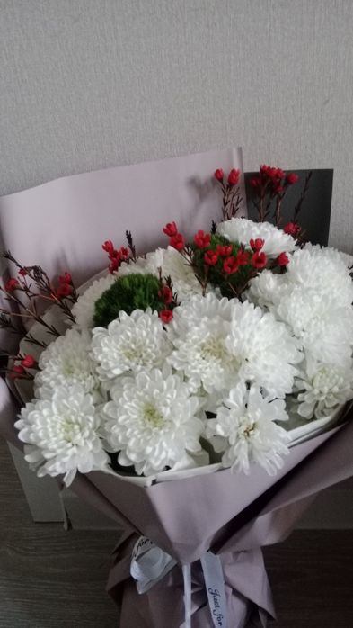 Продам этот свежий букет