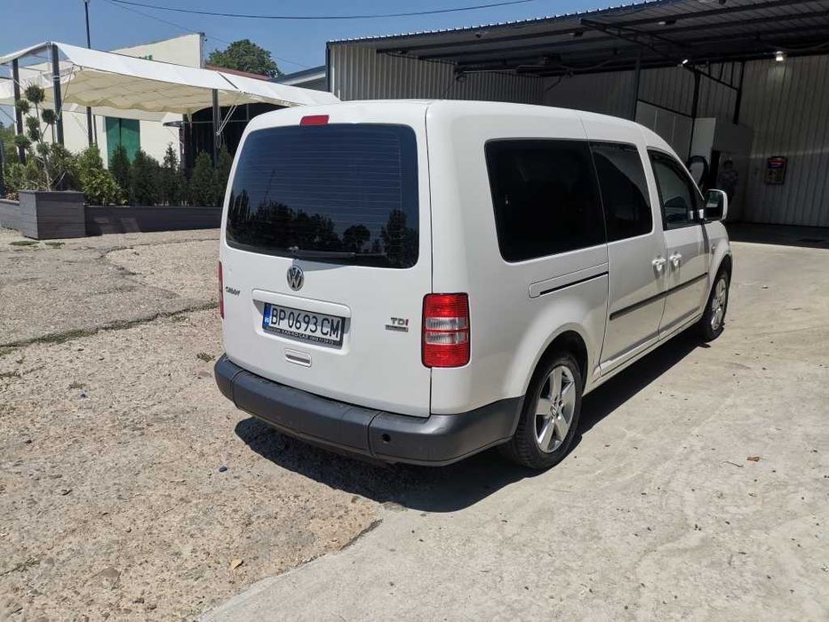 VW Caddy Maxi 1.6 Tdi 102к.с. 2011