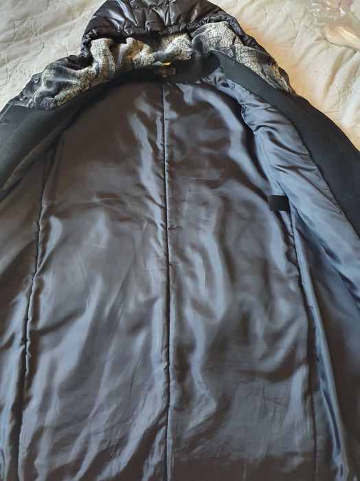 Продам осеннее пальто.