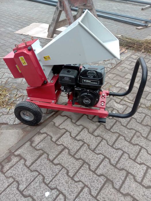 Tocator de Crengi și Soluția Ideală pentru Reciclare Ecologică