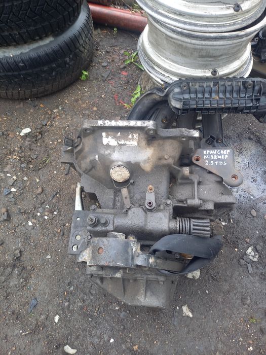 Скоростна кутия за Крайслер Вояджер 2.5 tds !