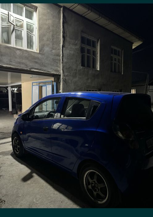 Шевролет спарк автомат 2011/метан газ/яхши холат