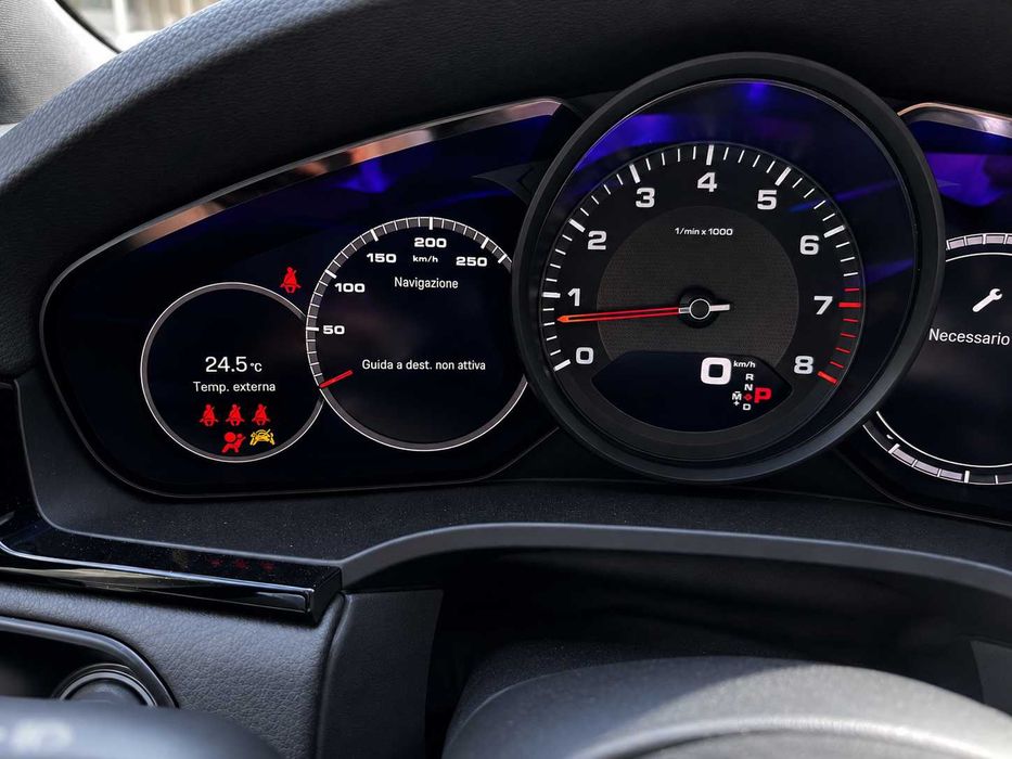 Porsche Cayenne 3.0 Benzină 340 CP | 2021 | 12.000 KM | 21" | Suspensie Pneumatică