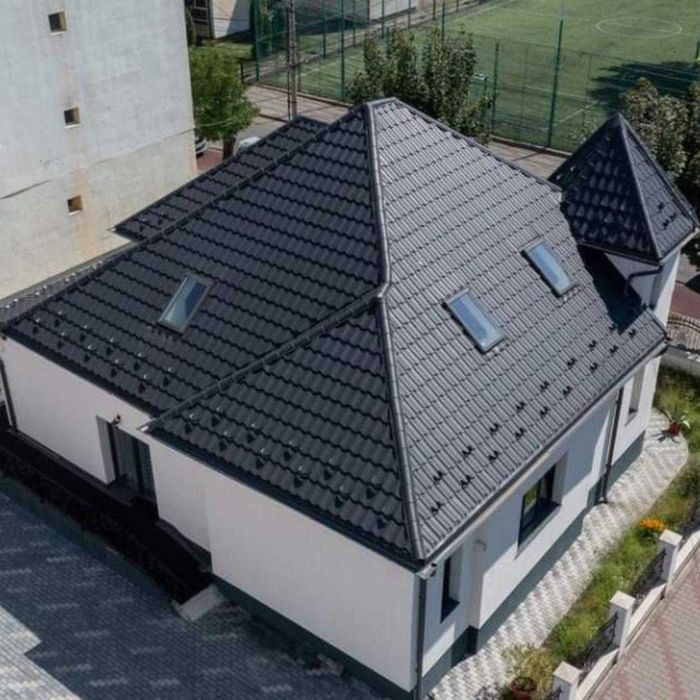 Reparatii acoperisuri - montaj tigla metalica - tinichigerie - dulgher