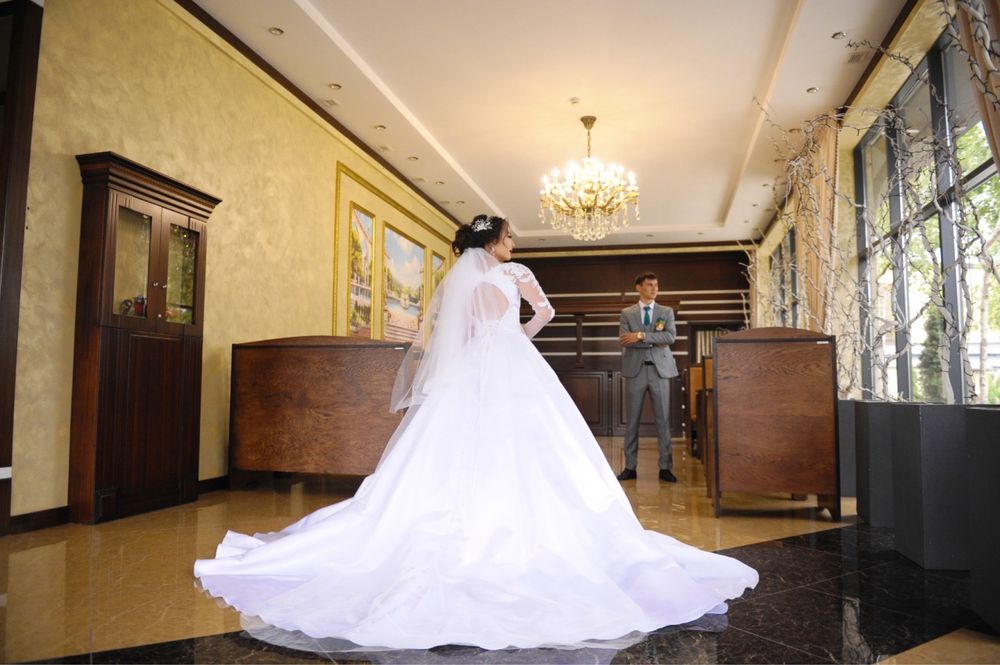 Свадебное платье