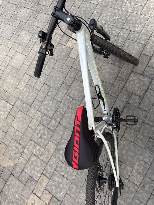 Велосипед GIANT