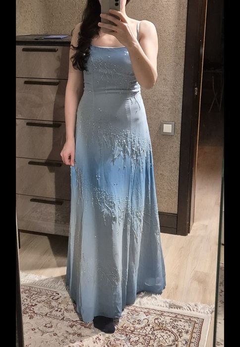 Вечернее нарядное платье